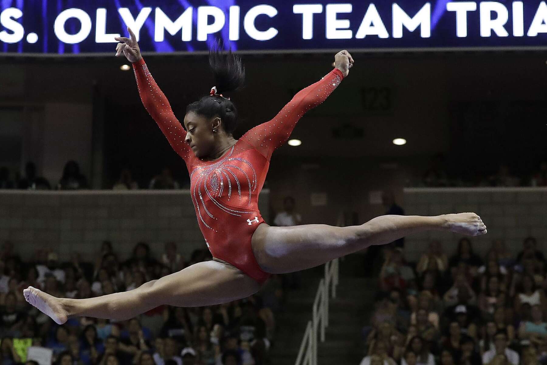 Simone Biles Gets New Coach Starts Road To Games In Tokyo