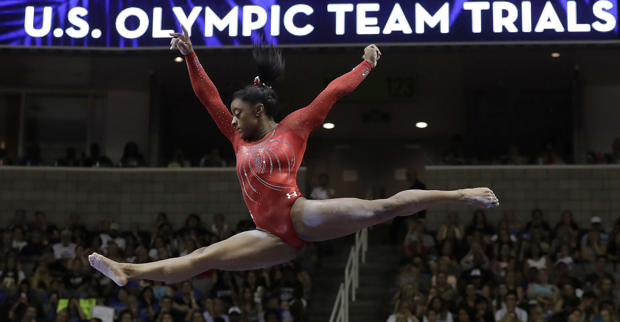 Simone Biles Gets New Coach Starts Road To Games In Tokyo