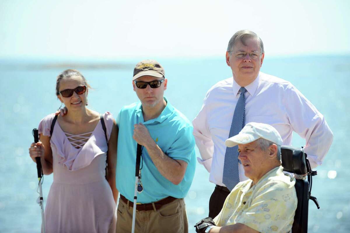 Stamford installs handicapaccessible path at Cummings Beach