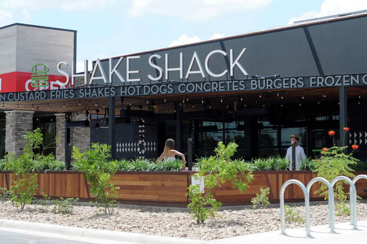 first-look-go-inside-the-new-s-a-shake-shack-set-to-open-aug-23