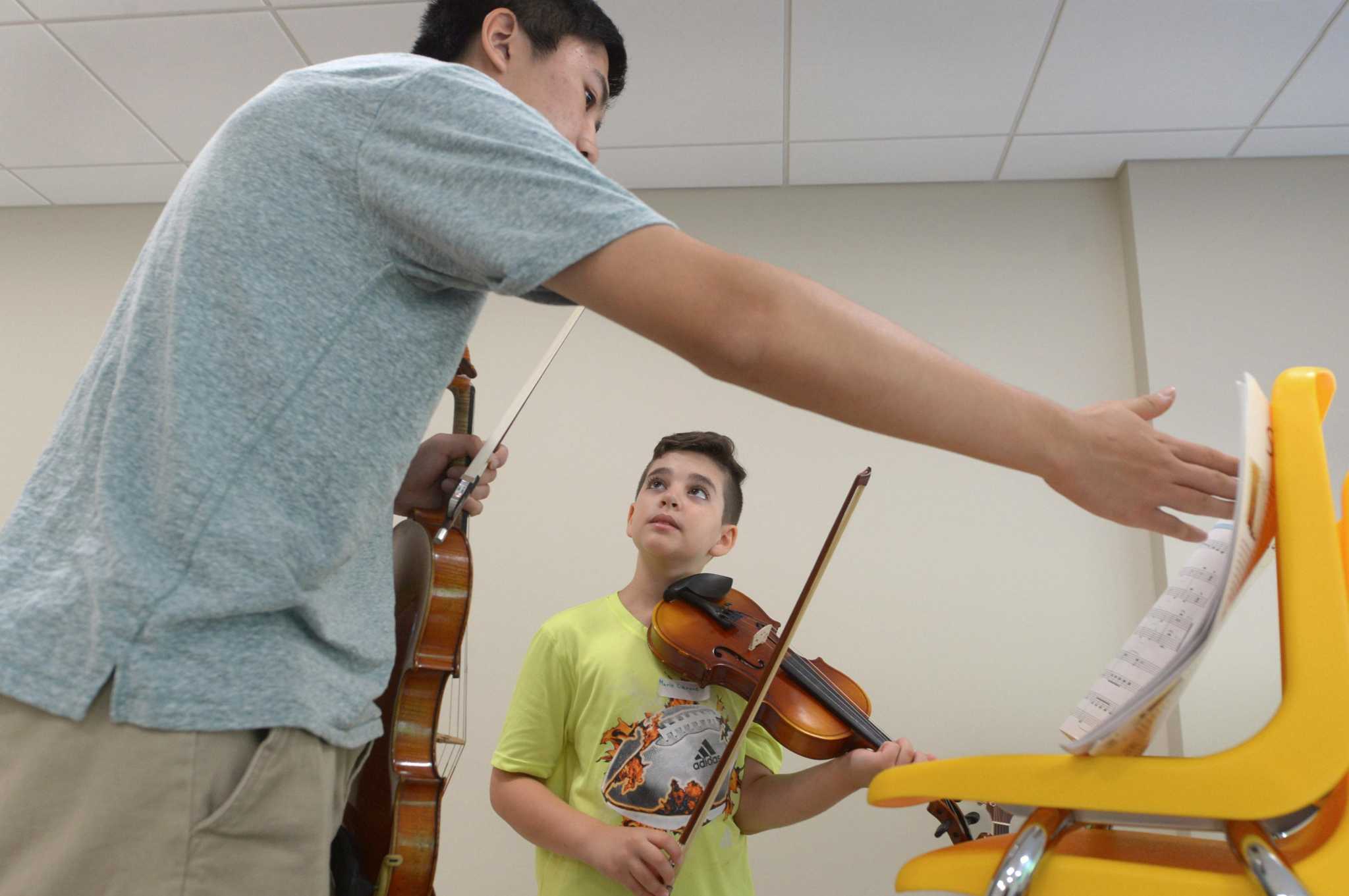 Students Explore ‘roots Of Music’ At Comstock Community Center