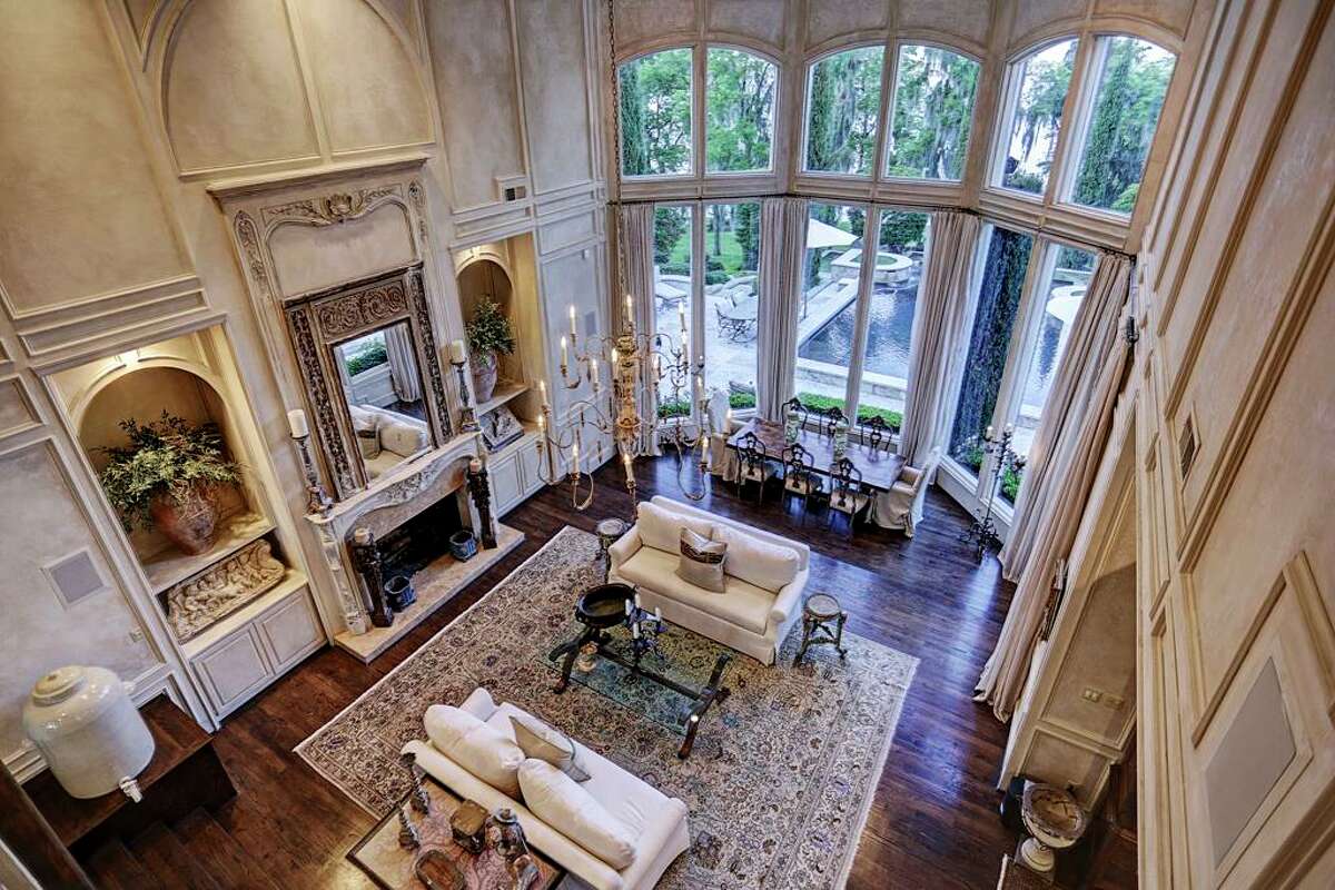Palatial waterfront mansions for sale on Lake Conroe