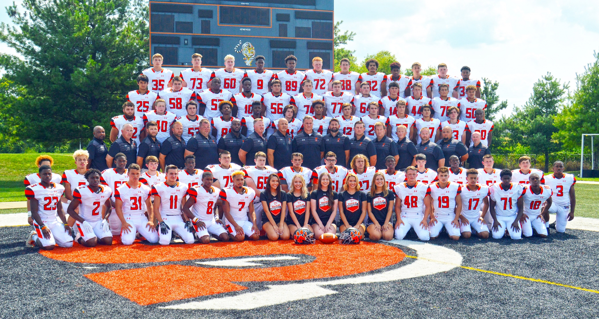 FOOTBALL Edwardsville Football Ready For 17 Season FOOTBALL Edwardsville Football Ready For 17 Season