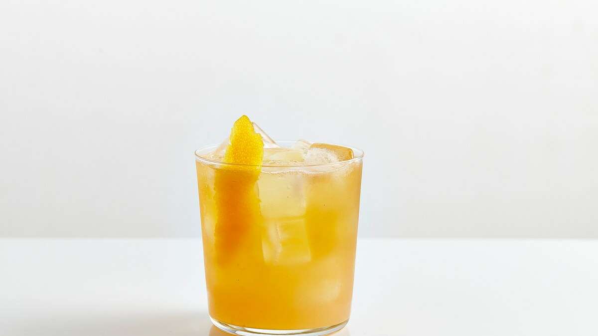 Hurricane Harvey inspires Harvey Wallbanger appreciation