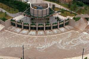San Antonio River could reach 1998 and 2002 flood-levels