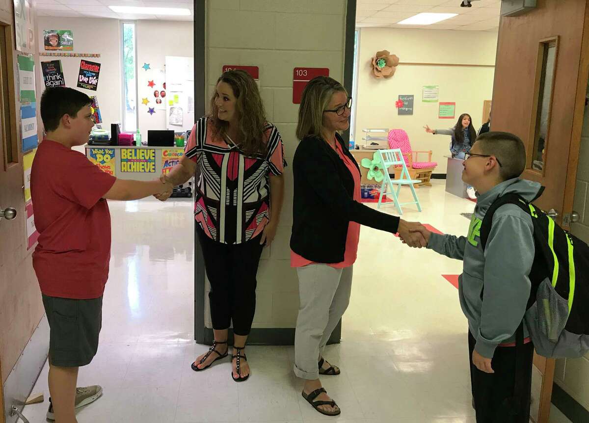 Splendora teachers capturing kids' hearts