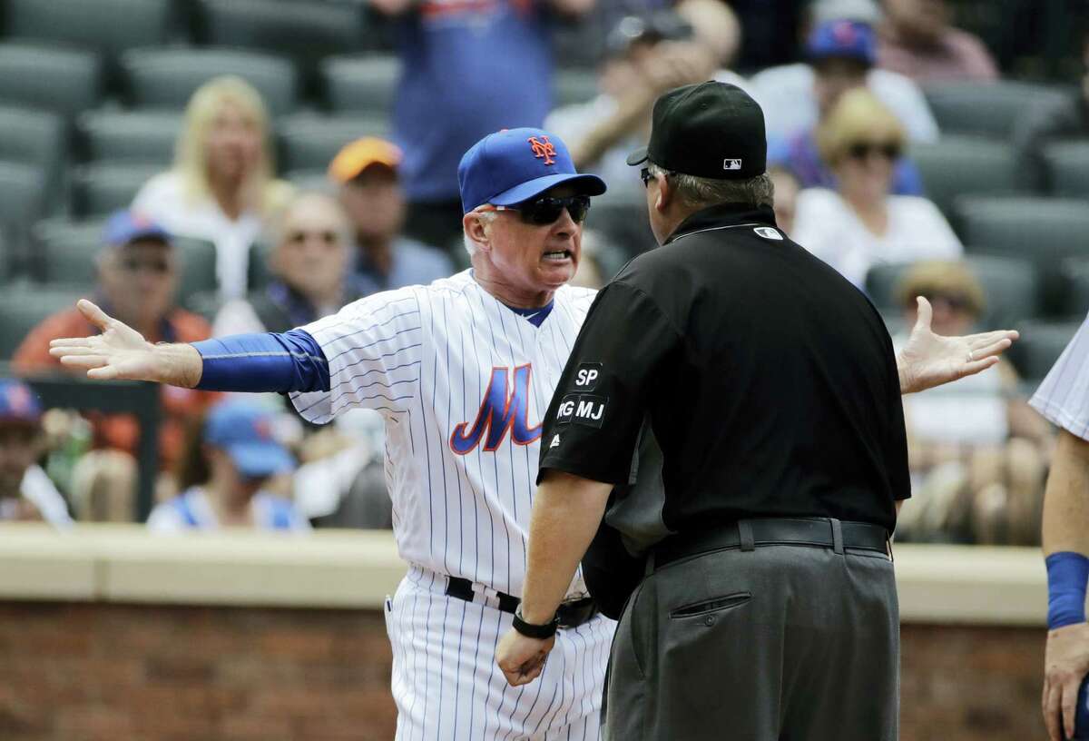 Mets manager Terry Collins argues a call with umpire Fieldin Culbreth during the fourth inning on Thursday.