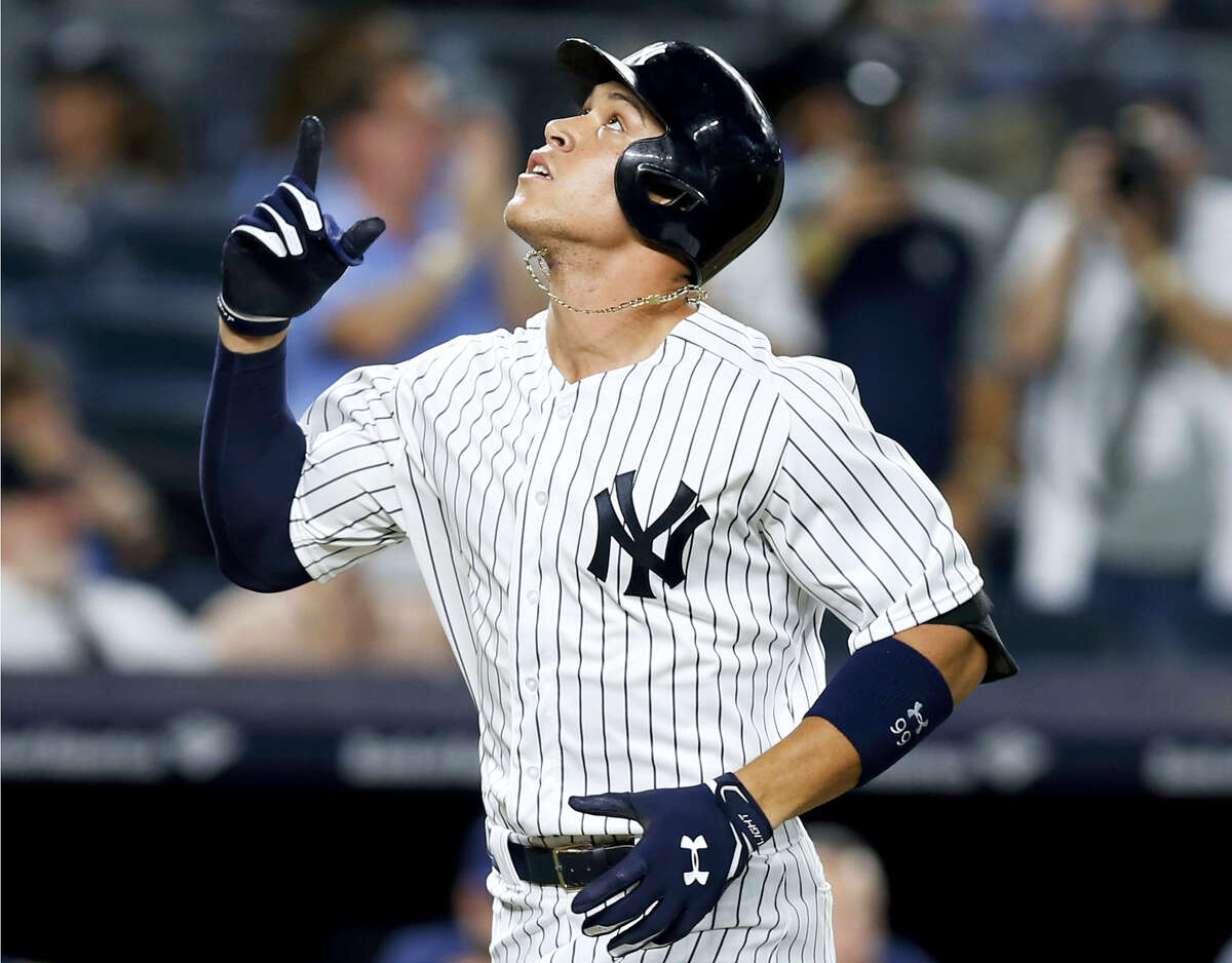 Yankees rookie slugger Aaron Judge had MLB's best-selling jersey