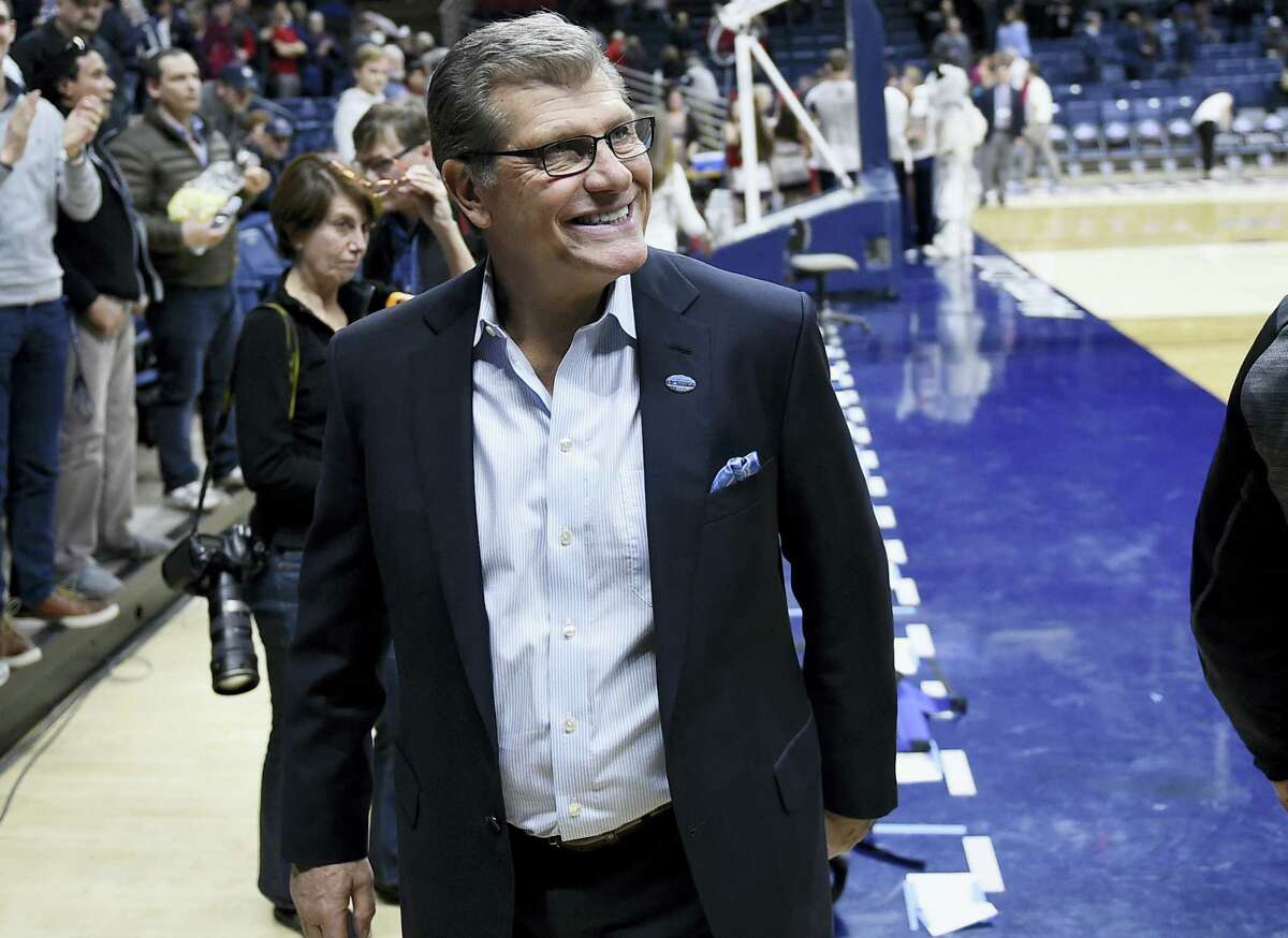 Geno Auriemma and the UConn women’s basketball team will look to punch their ticket to the Final Four on Monday against Oregon.