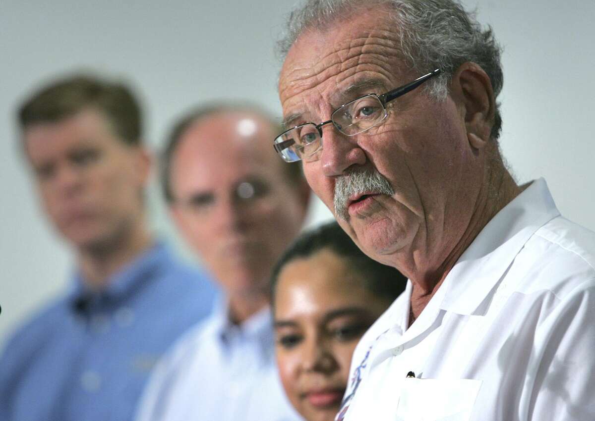 San Antonio Mayor Phil Hardberger, right, briefs the media at the Emergency Operations Center on the situation of evacuees located in shelters in San Antonio fleeing Hurricane Ike, Saturday, Sept. 13, 2008. BOB OWEN/rowen@express-news.net