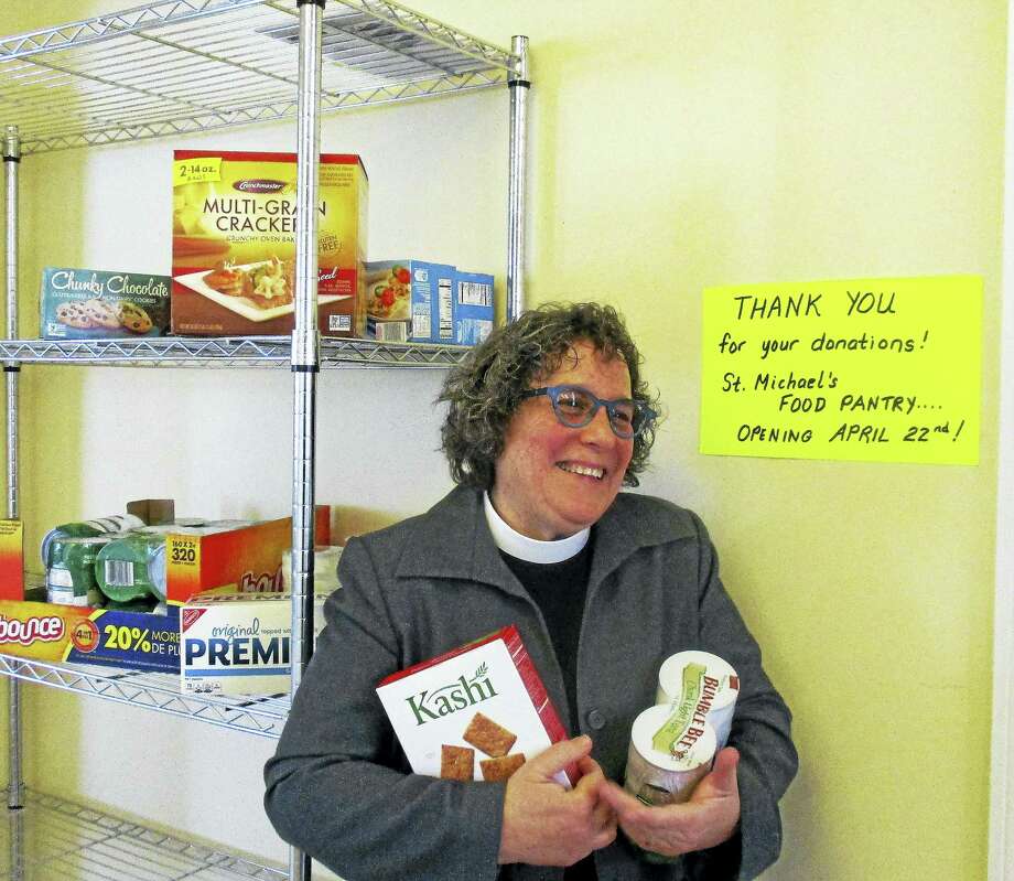 Litchfield Church Collecting Donations For Food Pantry Volunteers