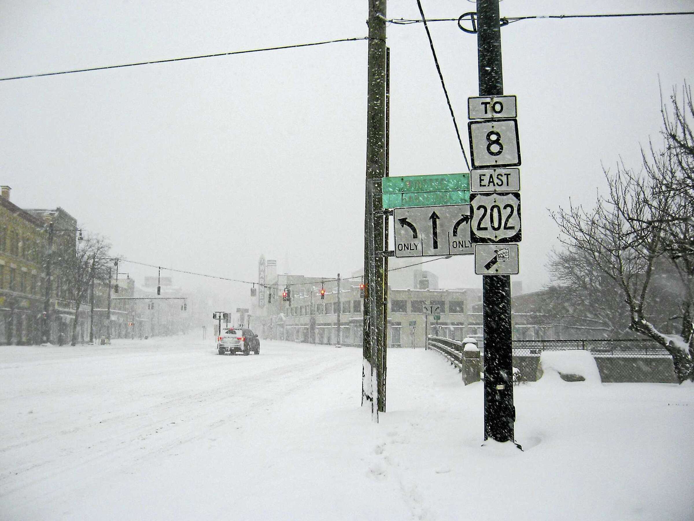 Apple Cinemas reopens theater in Torrington