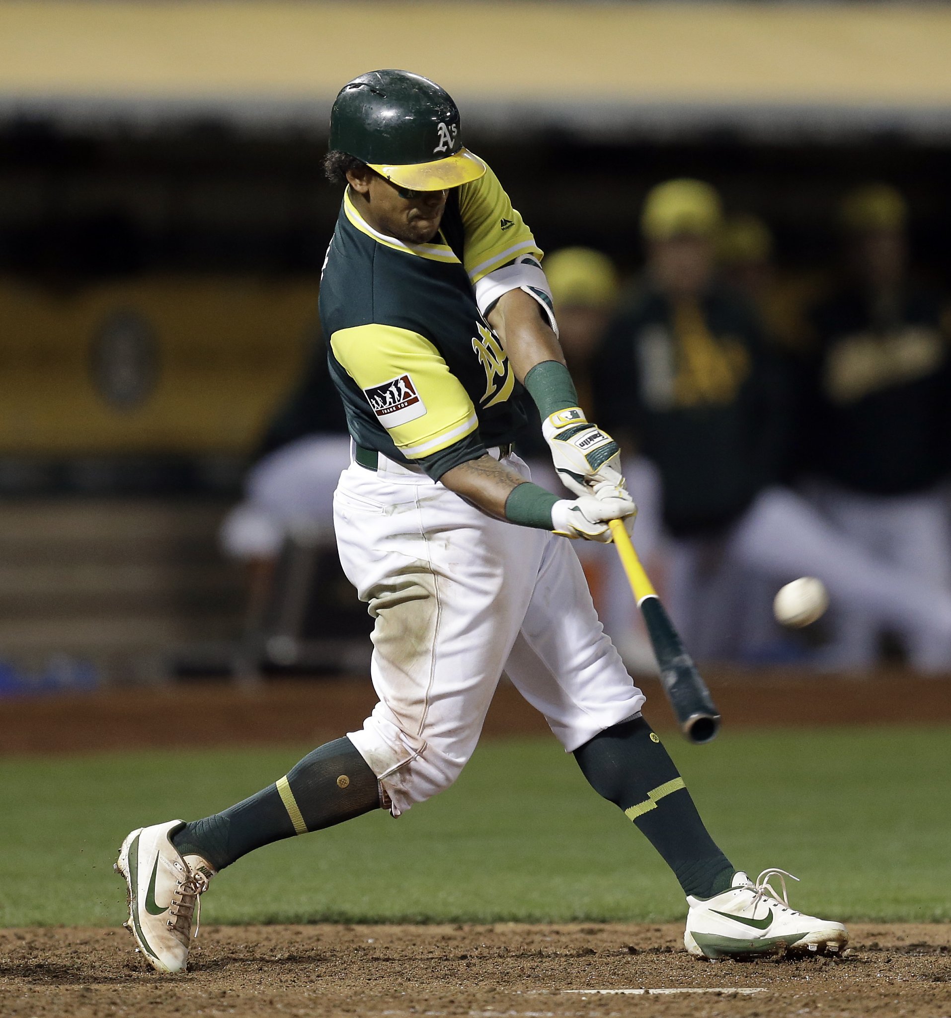 A's Khris Davis homers after meeting Make-A-Wish kid