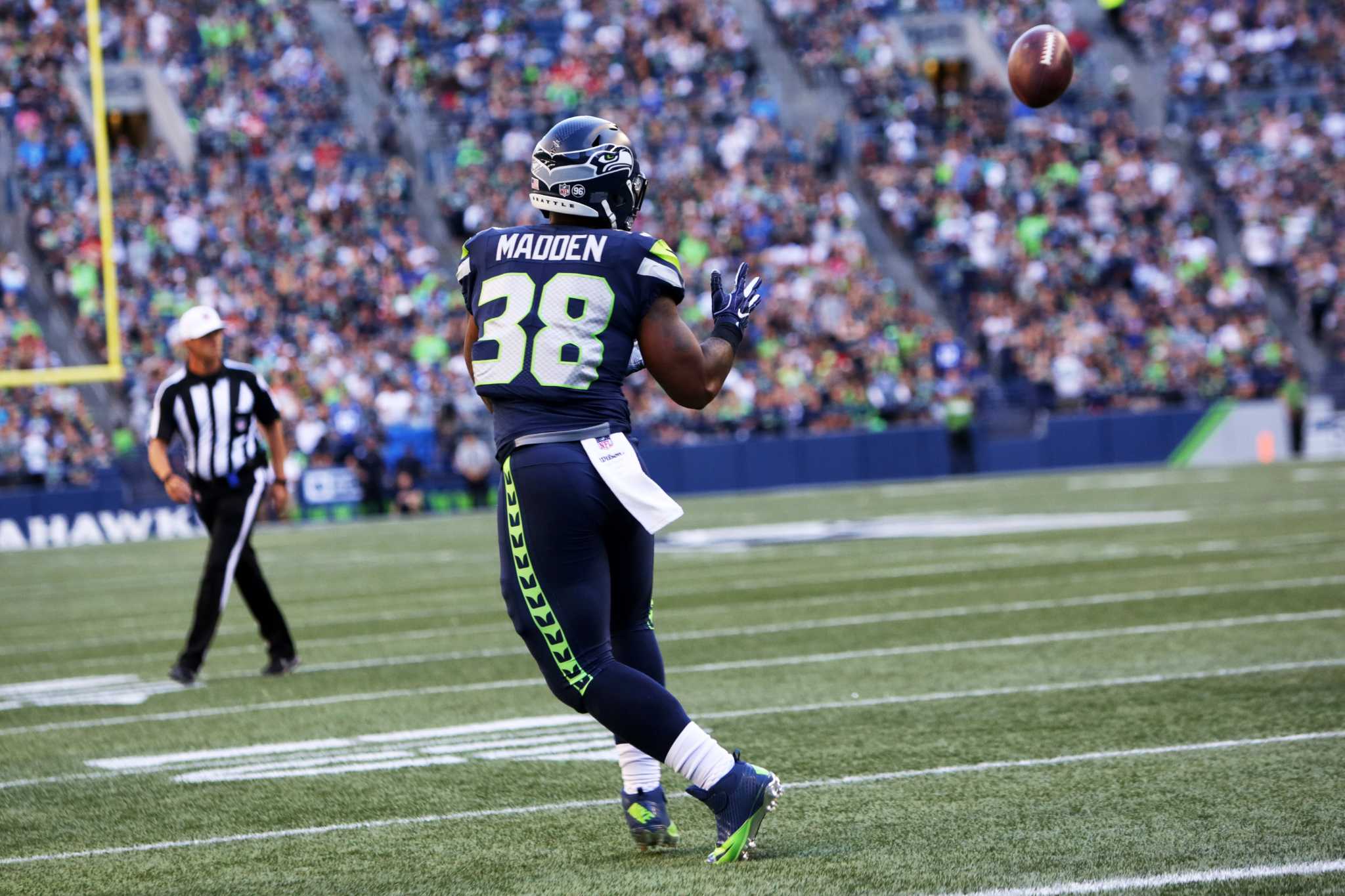 J.D. McKissic in, C.J. Prosise out and Tre Madden doubtful in Seattle's  backfield Sunday