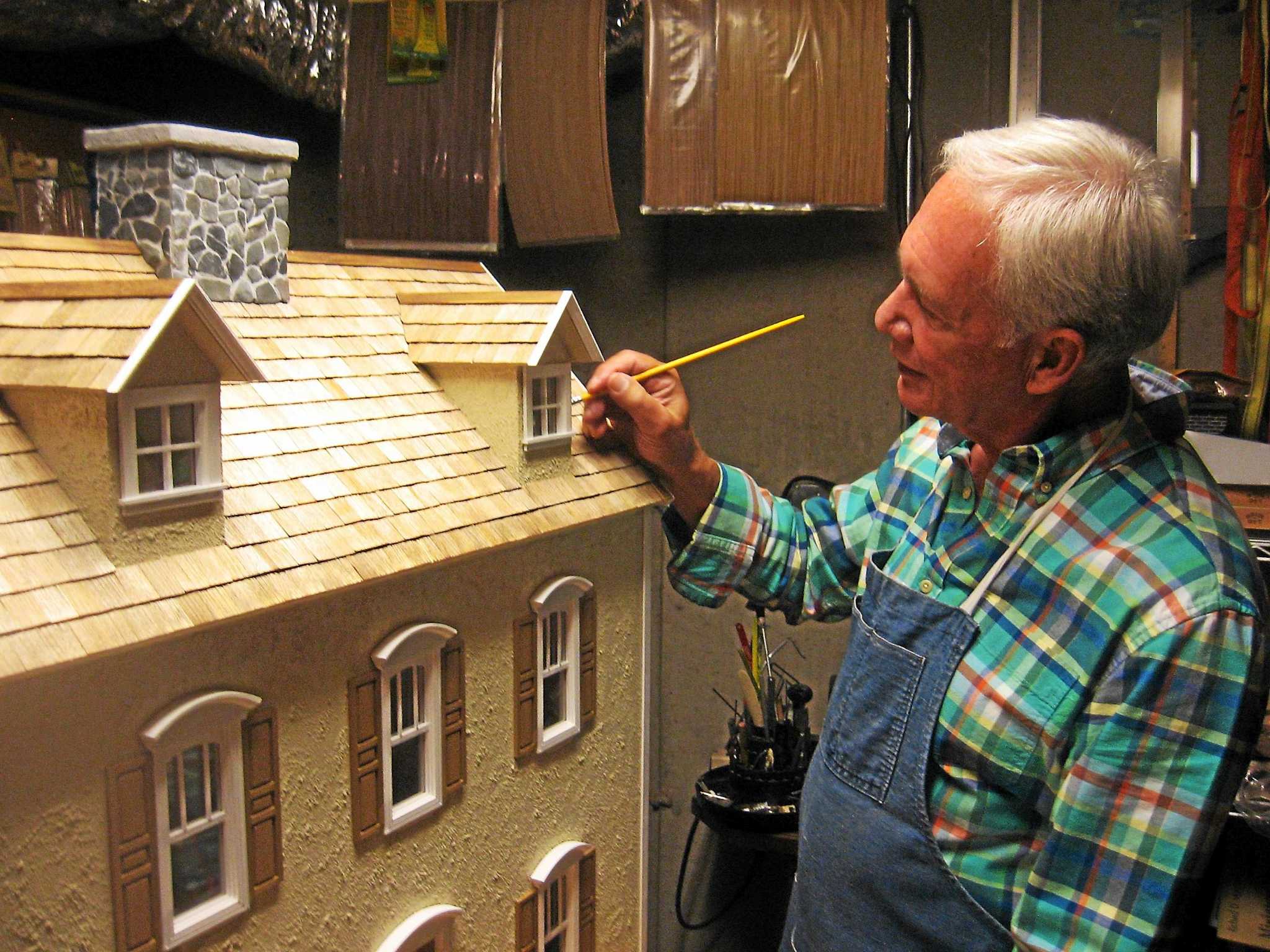 Miniature 1:12 scale THE VISIBLE MAN science model Christmas Dollhouse TOY BOX