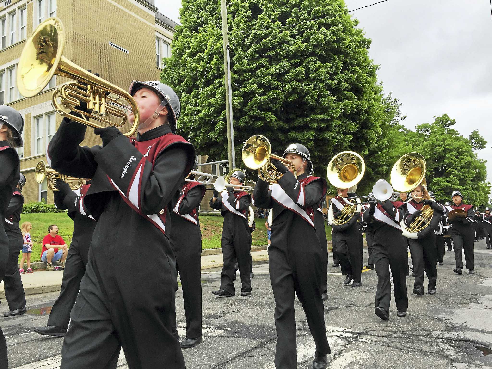 Torrington commemorates Memorial Day with parade and ceremony