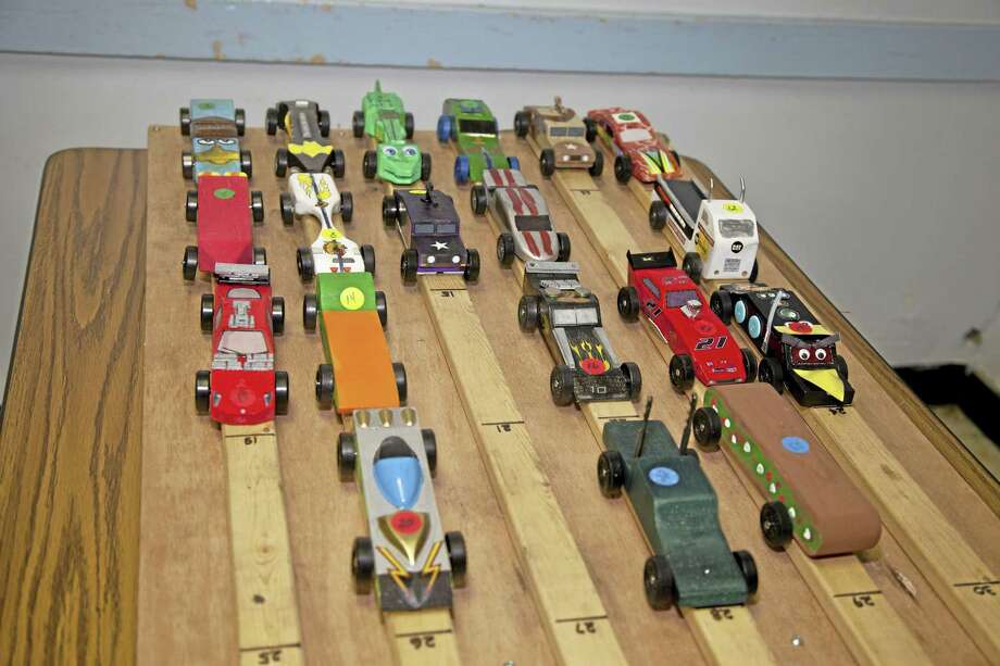 Cub Scout Pack 3 Hosts Annual Pinewood Derby The Register Citizen