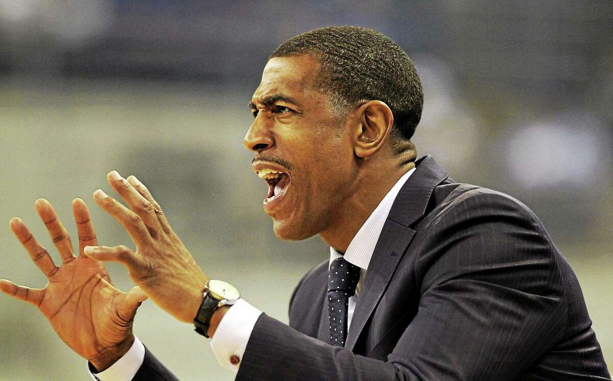UConn coach Kevin Ollie and the Huskies will take on Cincinnati on Saturday.