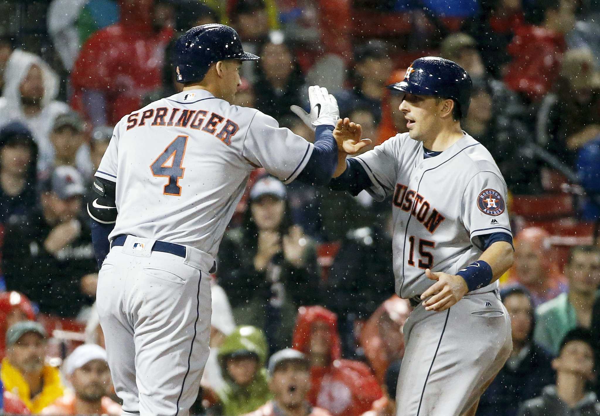 McHugh, White help Astros over Mariners 5-1