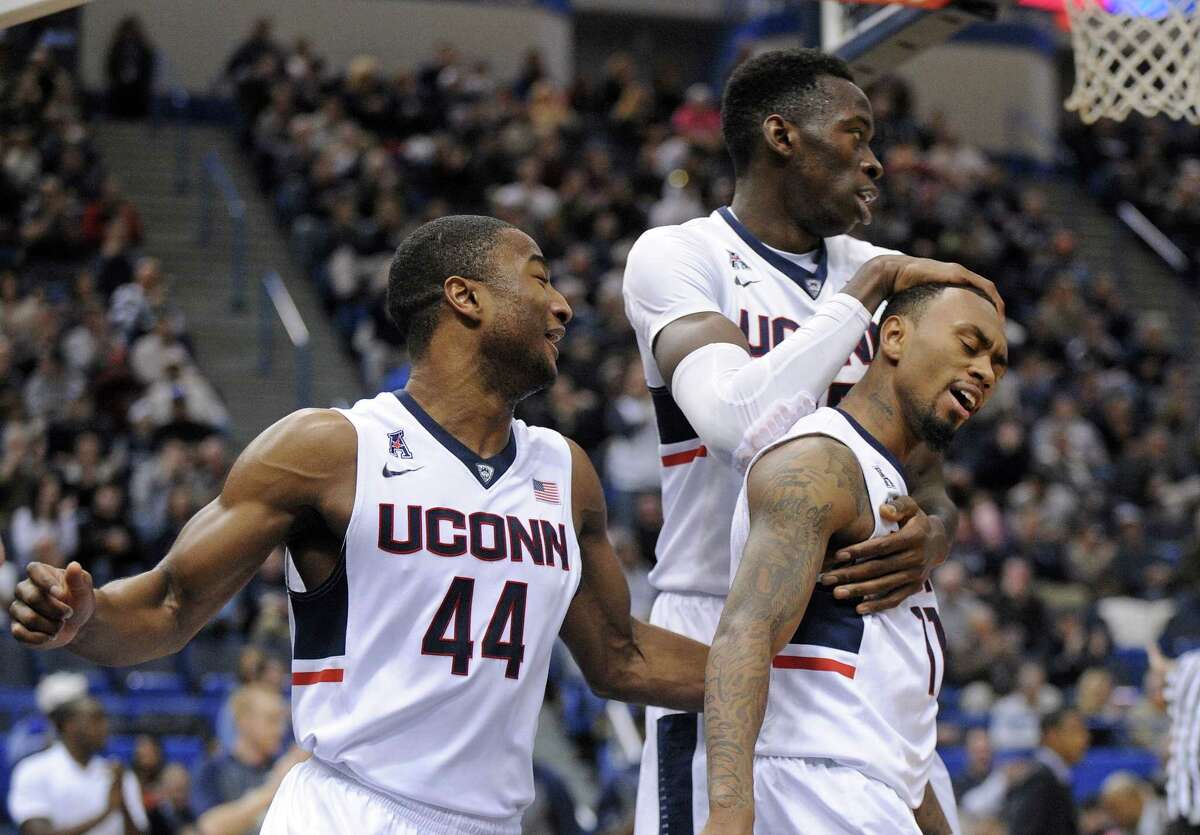 UConn may be without senior guard Ryan Boatright, right, when it plays at Florida.