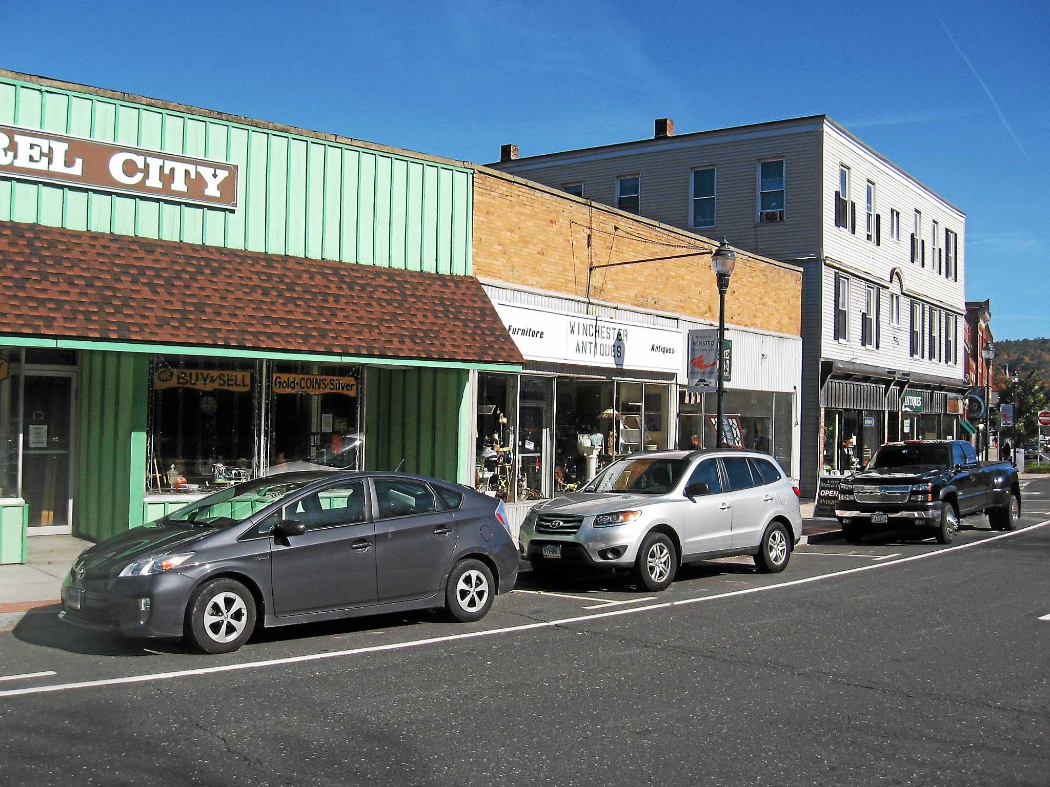 Winsted shops work together on Antiques Row
