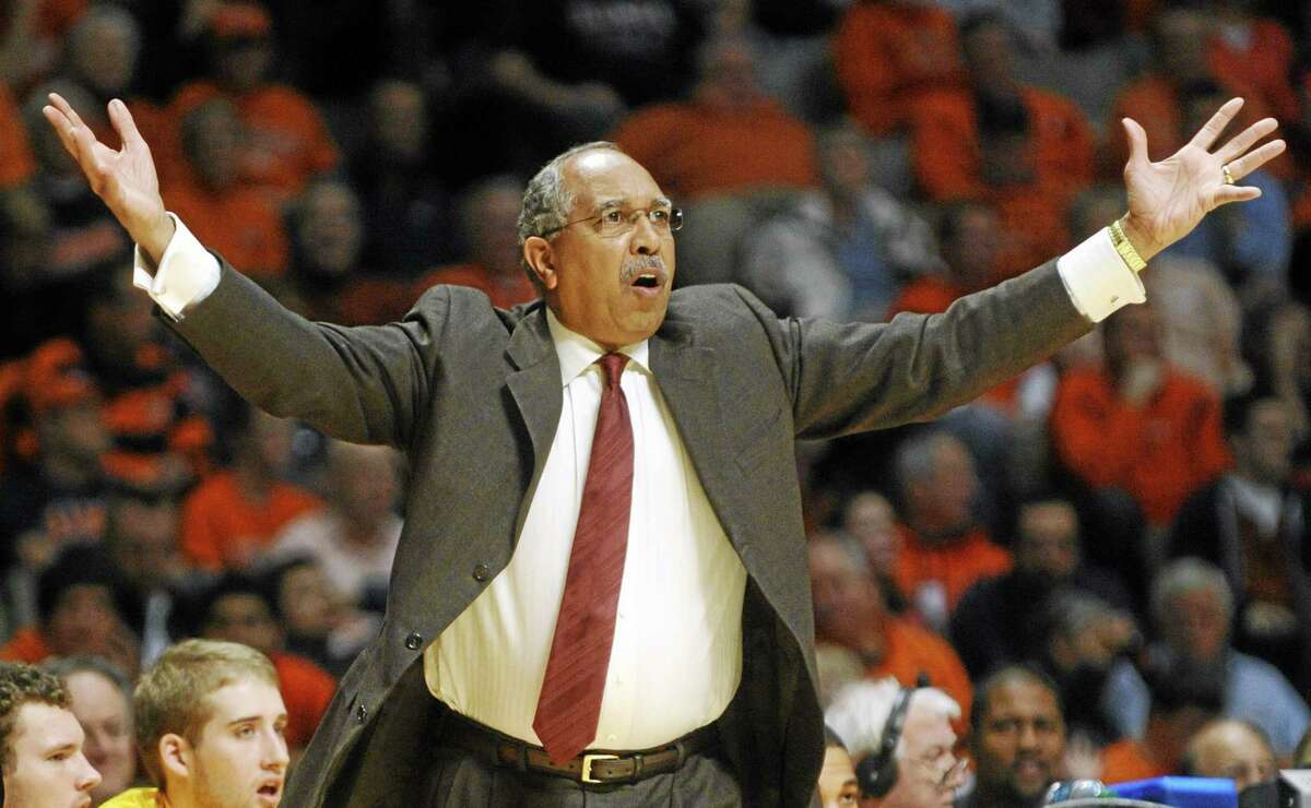 Minnesota head coach Tubby Smith shouts to his team during their NCAA college basketball game against Illinois, Wednesday, Jan. 9, 2013, in Champaign, Ill. (AP Photo/The News-Gazette, Darrell Hoemann) MANDATORY CREDIT