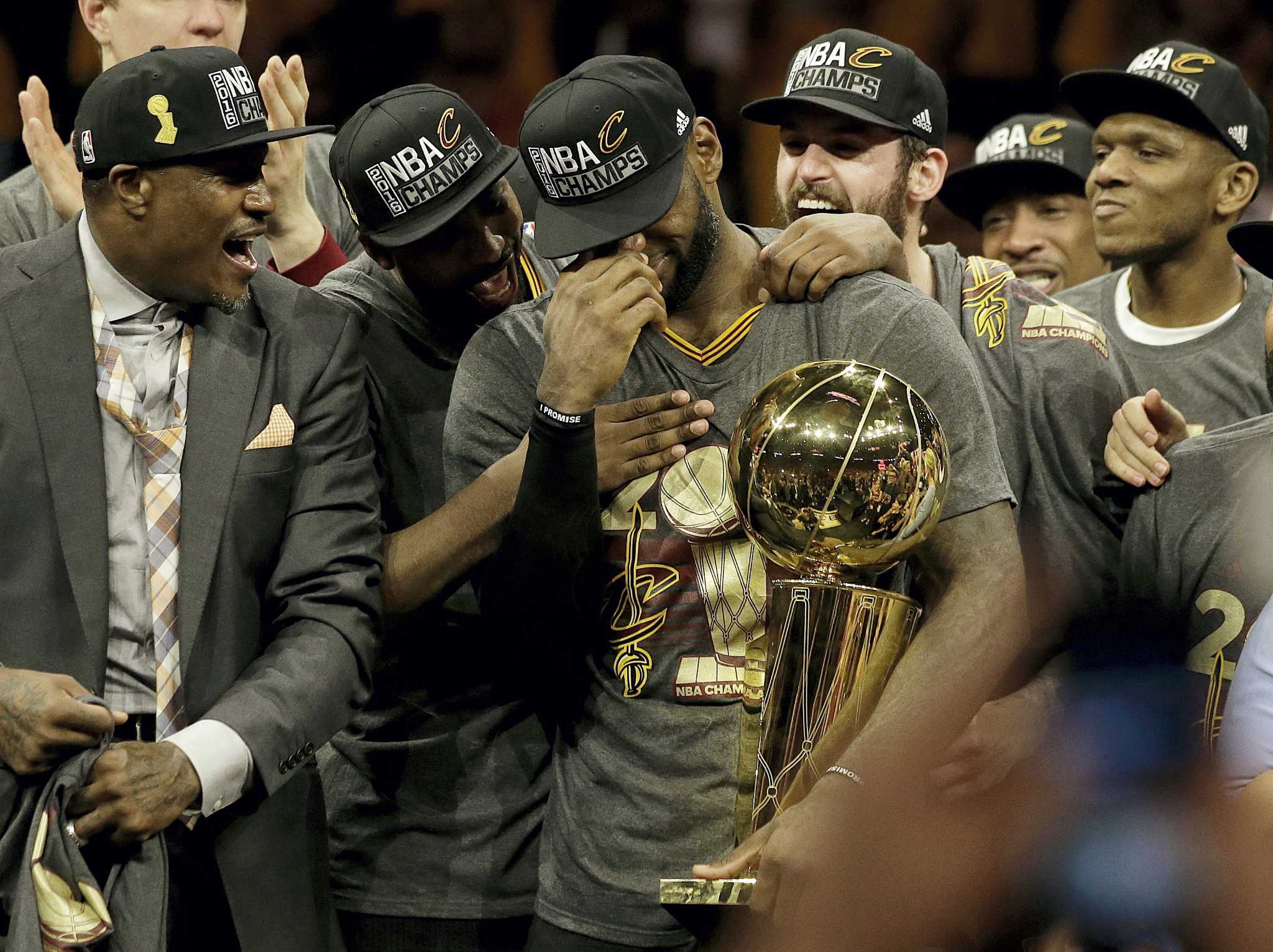 lebron wins championship for cleveland