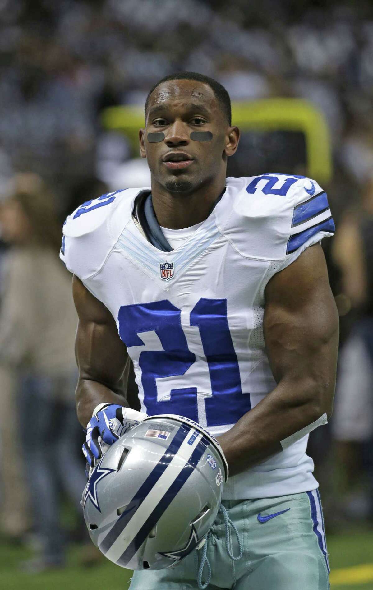 Dallas Cowboys running back Joseph Randle has been arrested for the second time in less than four months, this time on suspicion of marijuana possession after a domestic violence call to police in his hometown, Wichita, Kan.