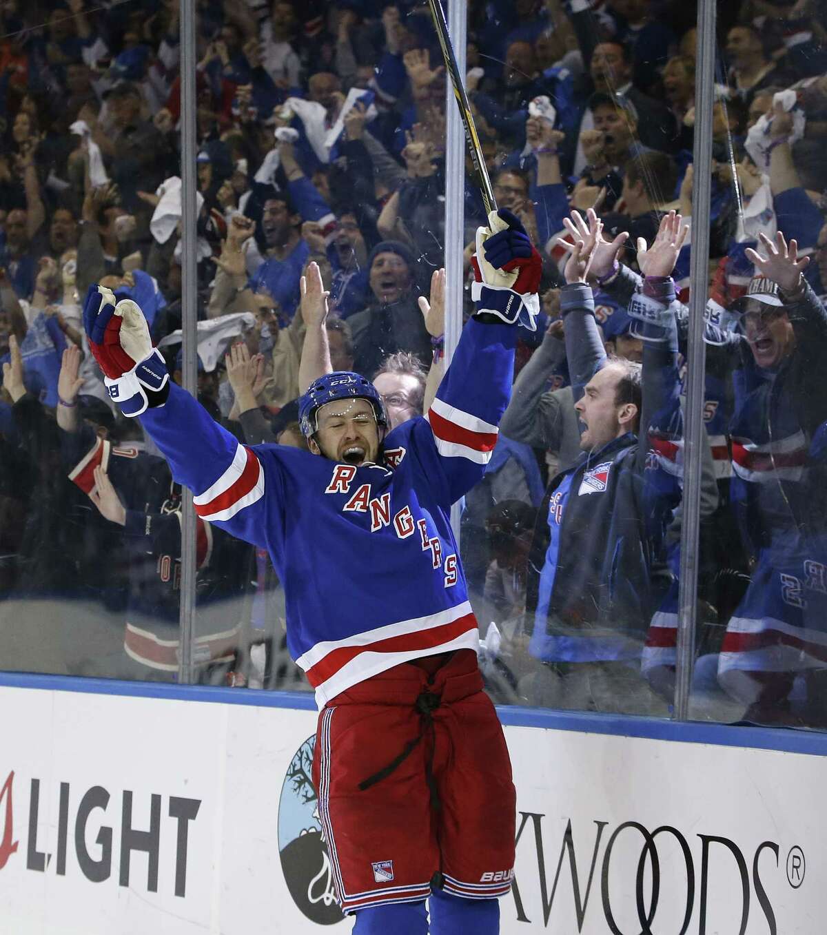 The New York Rangers have signed center Derek Stepan to a long-term contract.