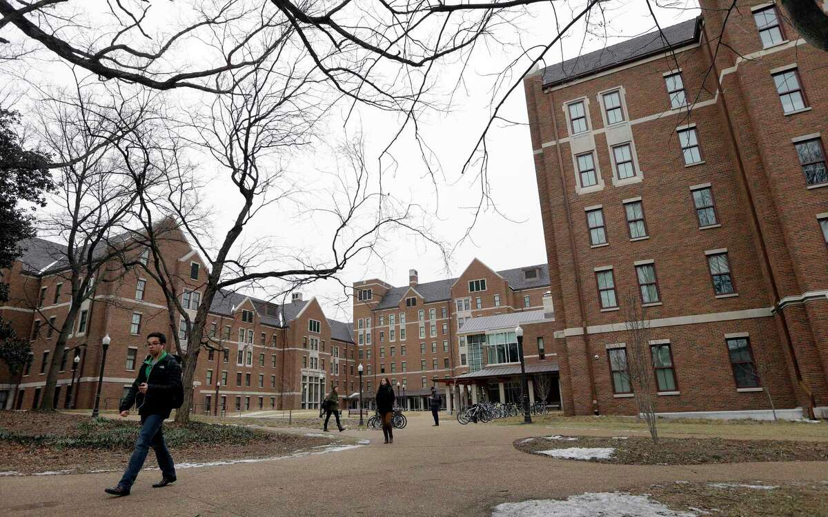 Students walk through the Warren College and Moore College area at Vanderbilt University on Tuesday, Feb. 24, 2015, in Nashville, Tenn.