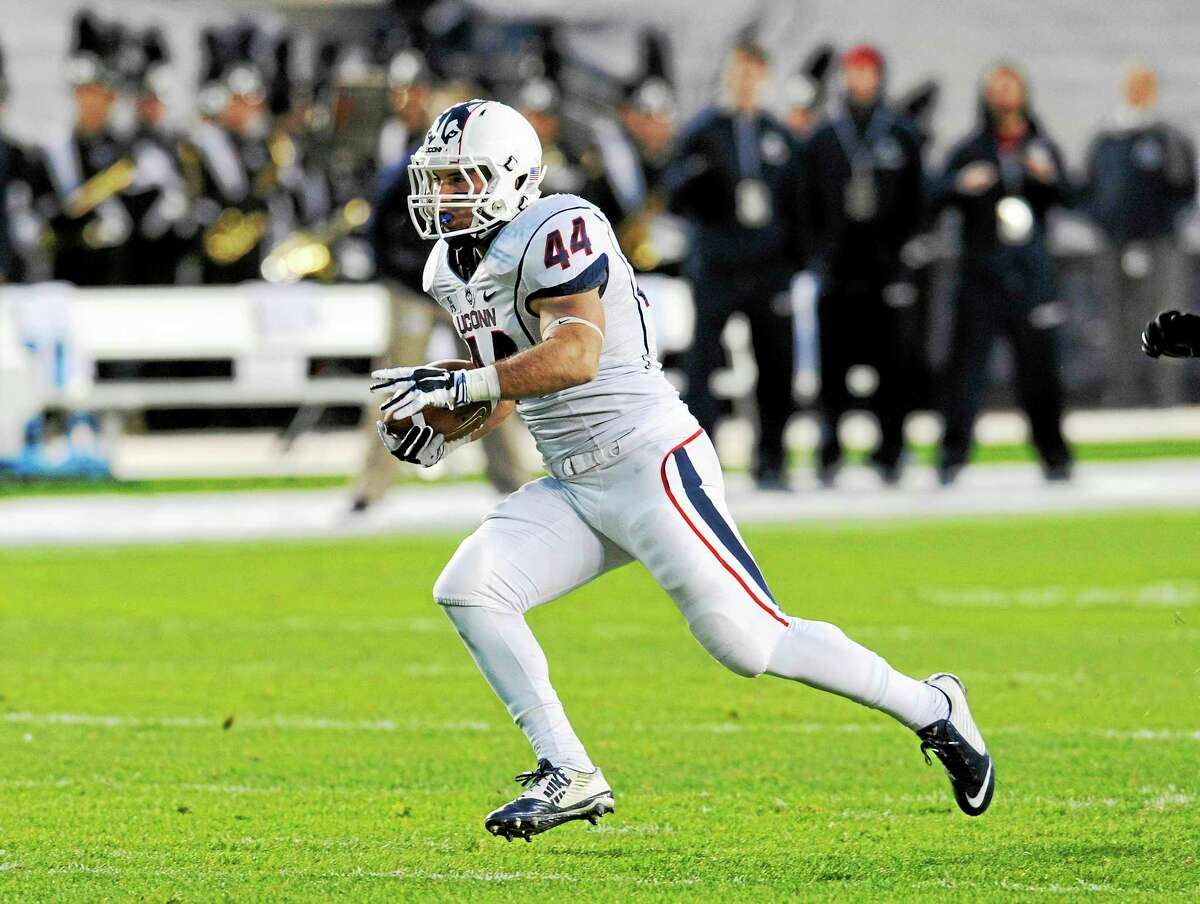 UConn running back Max DeLorenzo of Berlin has dealt with his share of turmoil since being recruited by Randy Edsall.