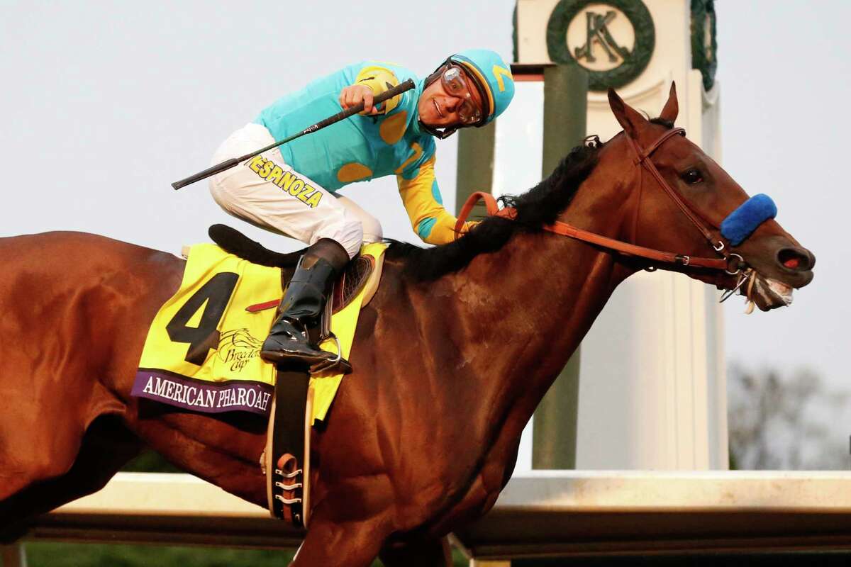 American Pharoah, with Victor Espinoza up, won the Breeders’ Cup Classic on Oct. 31.