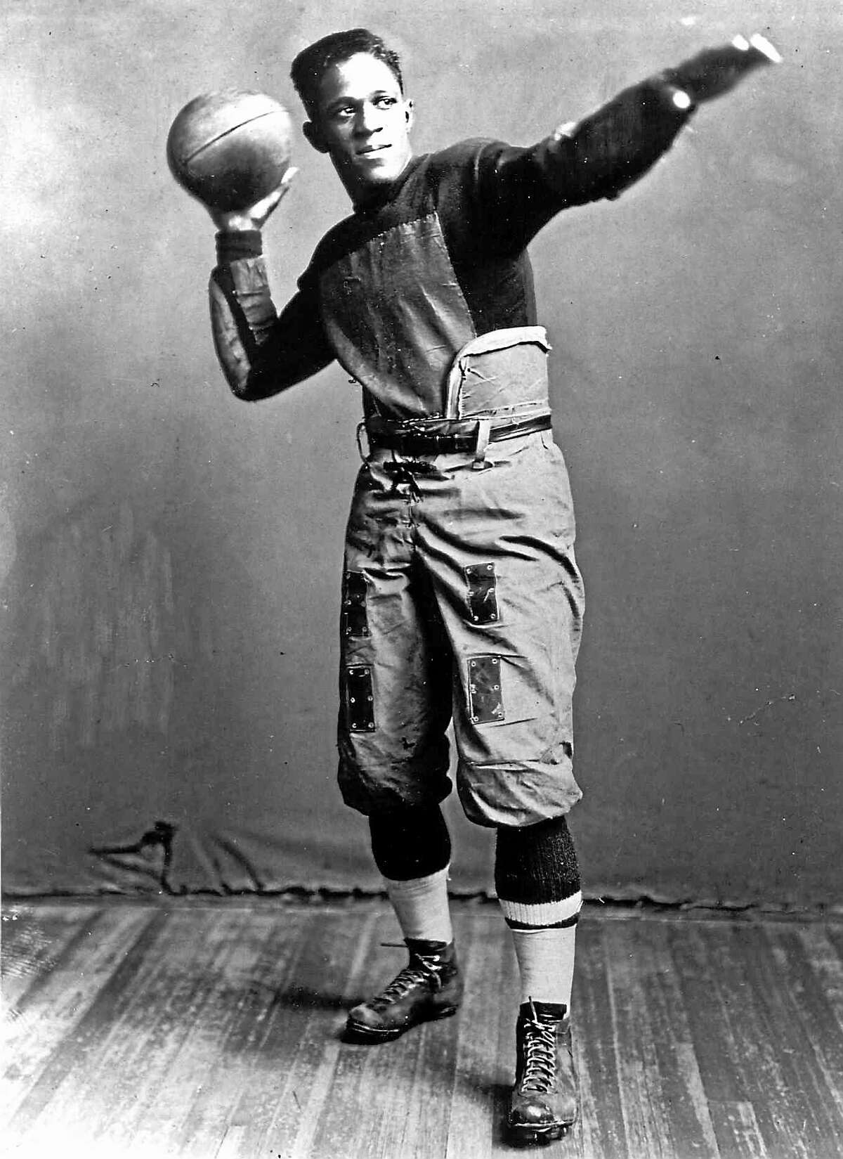 Brown’s Fritz Pollard was the first black player to play in the Yale Bowl in 1915.