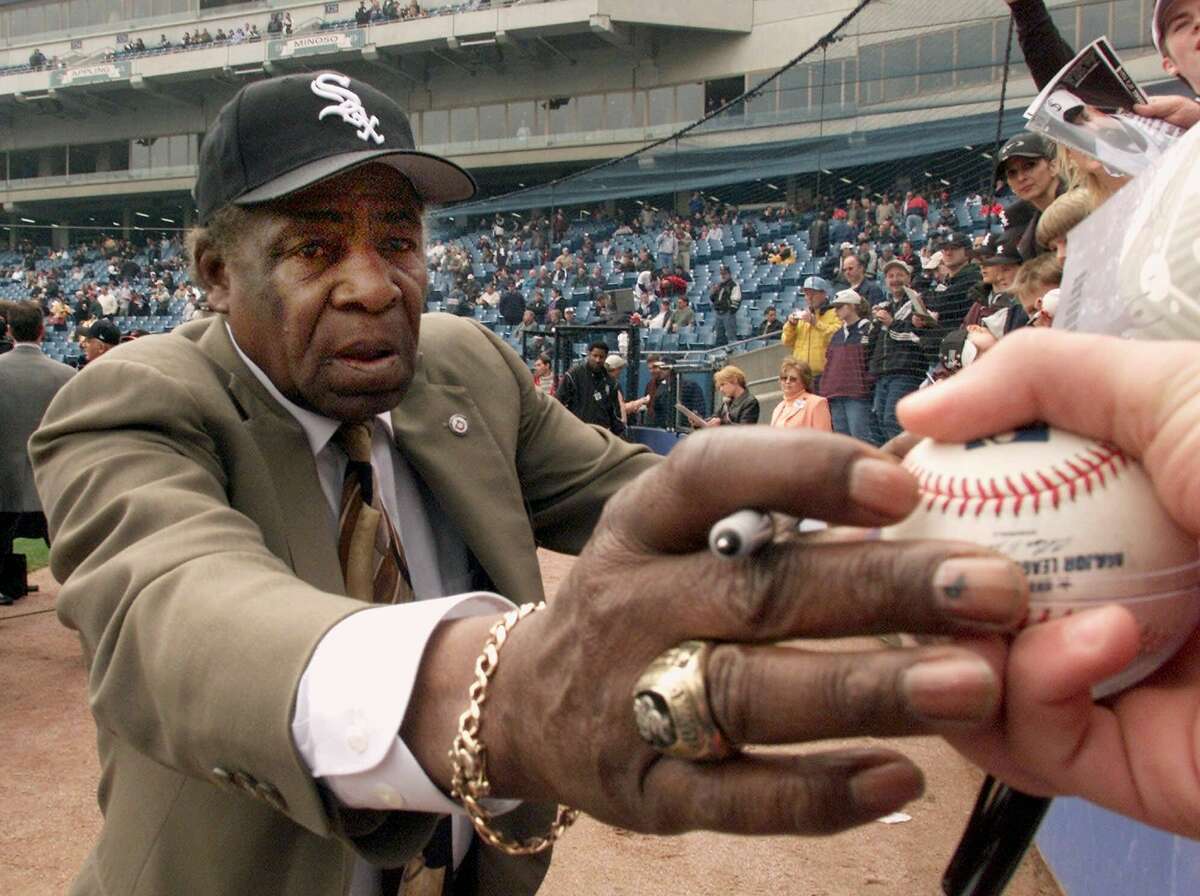 Minnie Minoso dies; Chicago's first black big-league baseball
