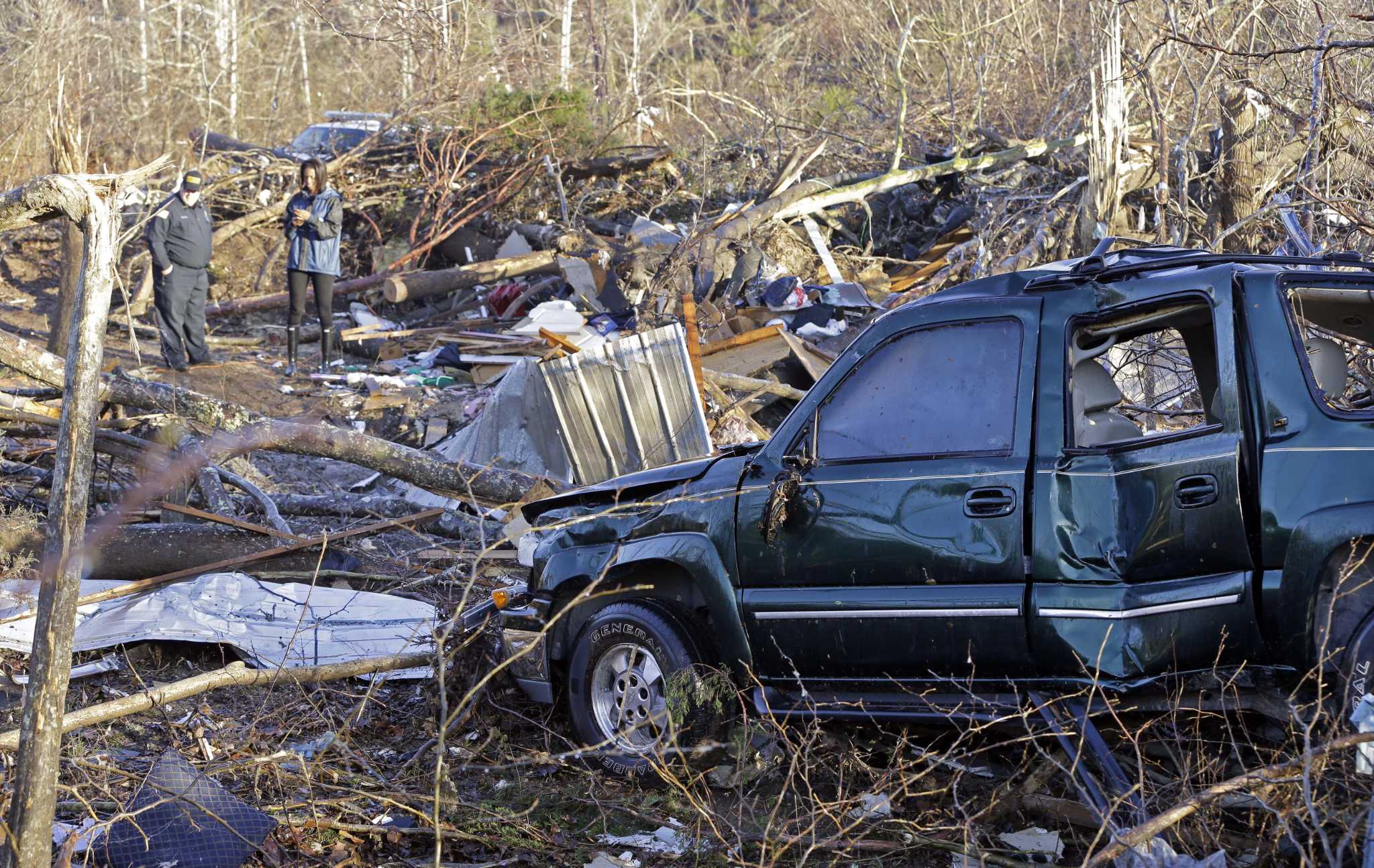 At least 10 dead after tornadoes tear across the South
