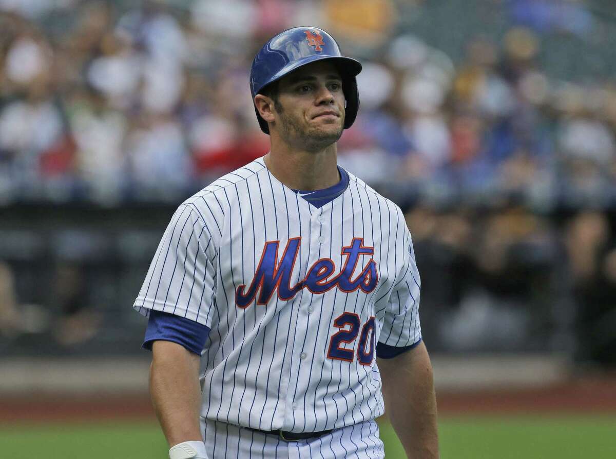 The Mets’ Anthony Recker reacts after striking out during the ninth inning Sunday.