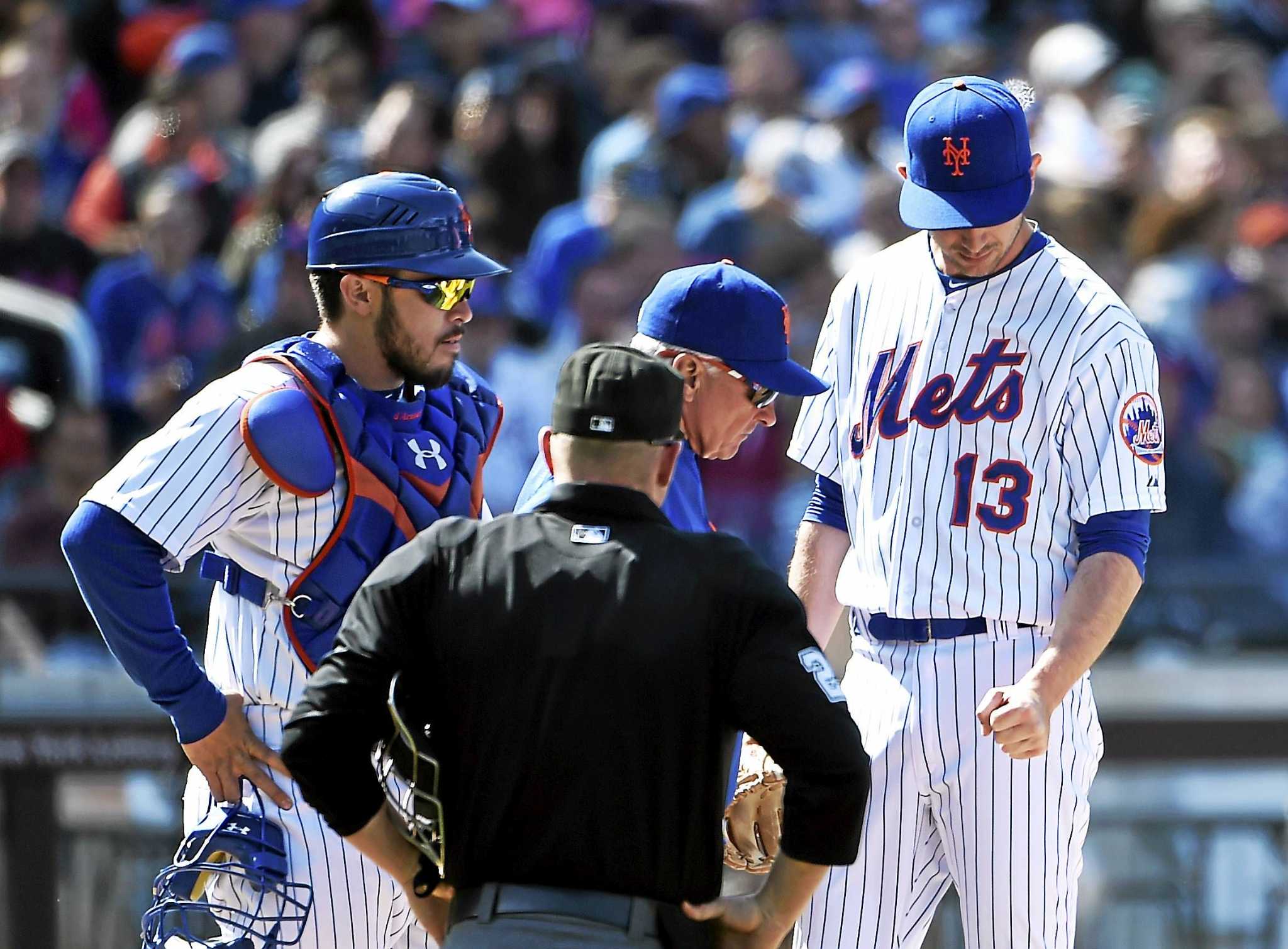 Mets lefty reliever Jerry Blevins slips off curb, re-breaks arm