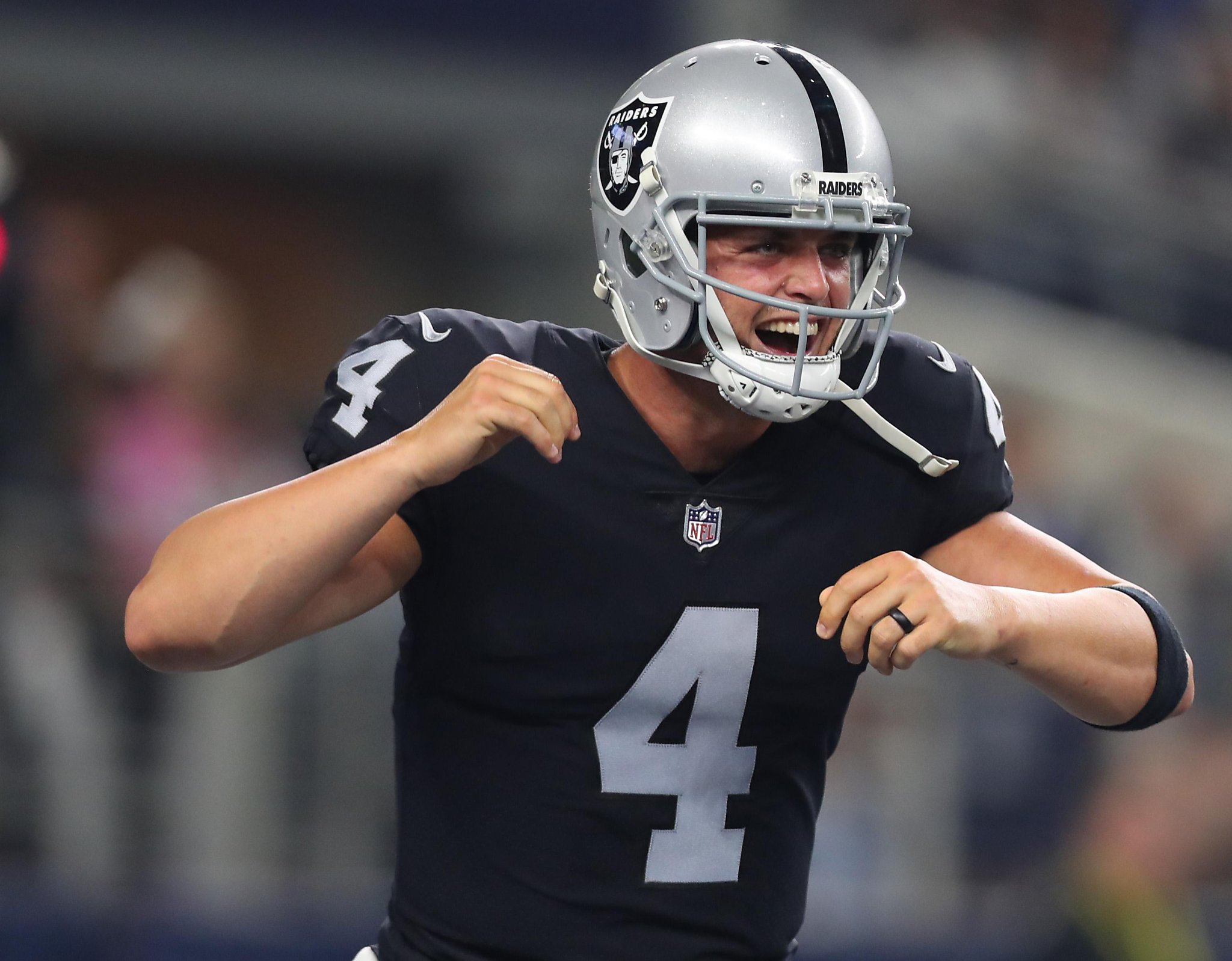 Carr, Cooper shine in Raiders loss - SFChronicle.com