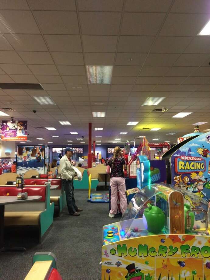 Decomposing Mouse Found In Norcal Chuck E Cheese's Play Structure 