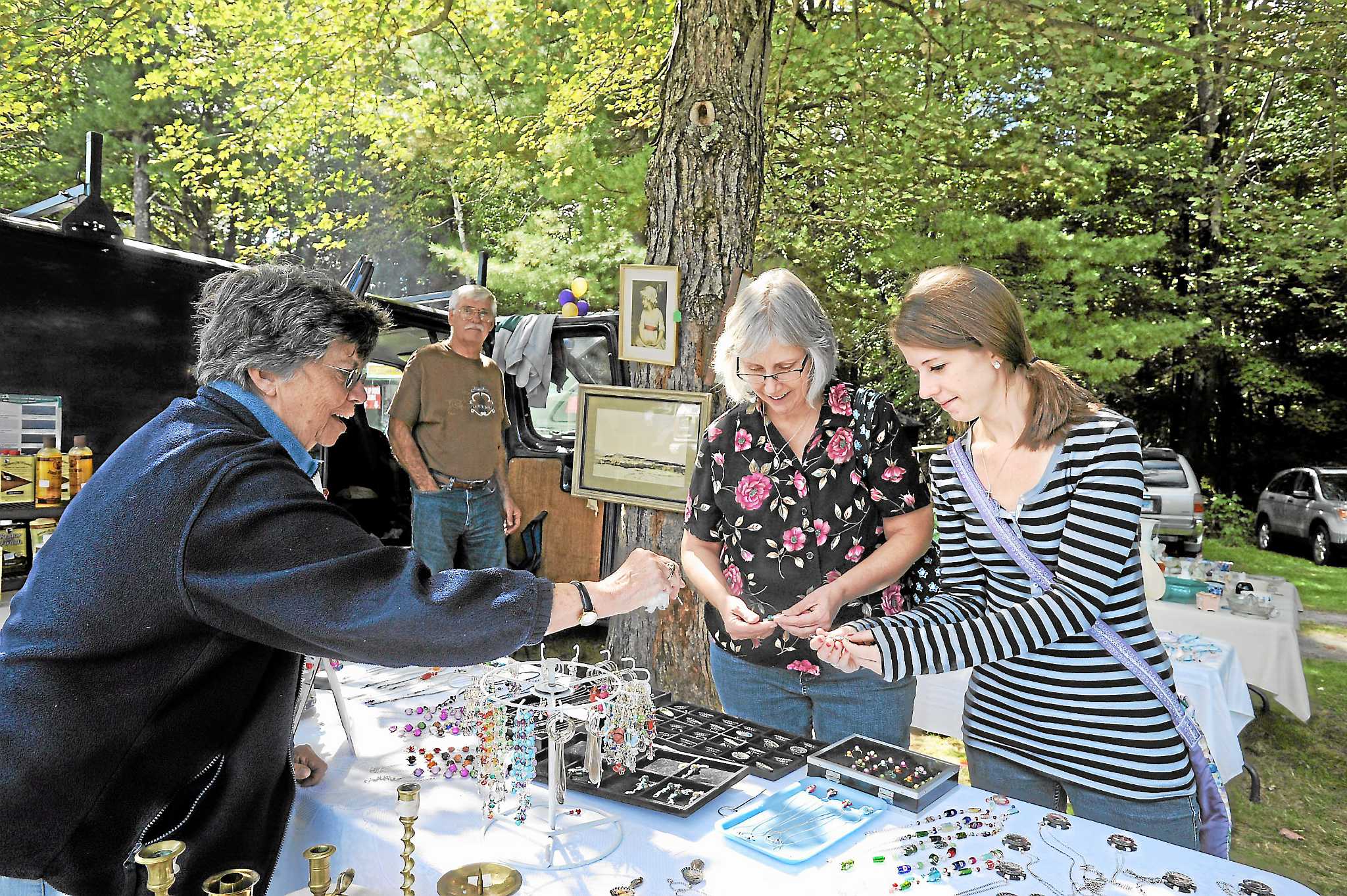 Lions Club hosts annual Giant Flea Market fundraiser