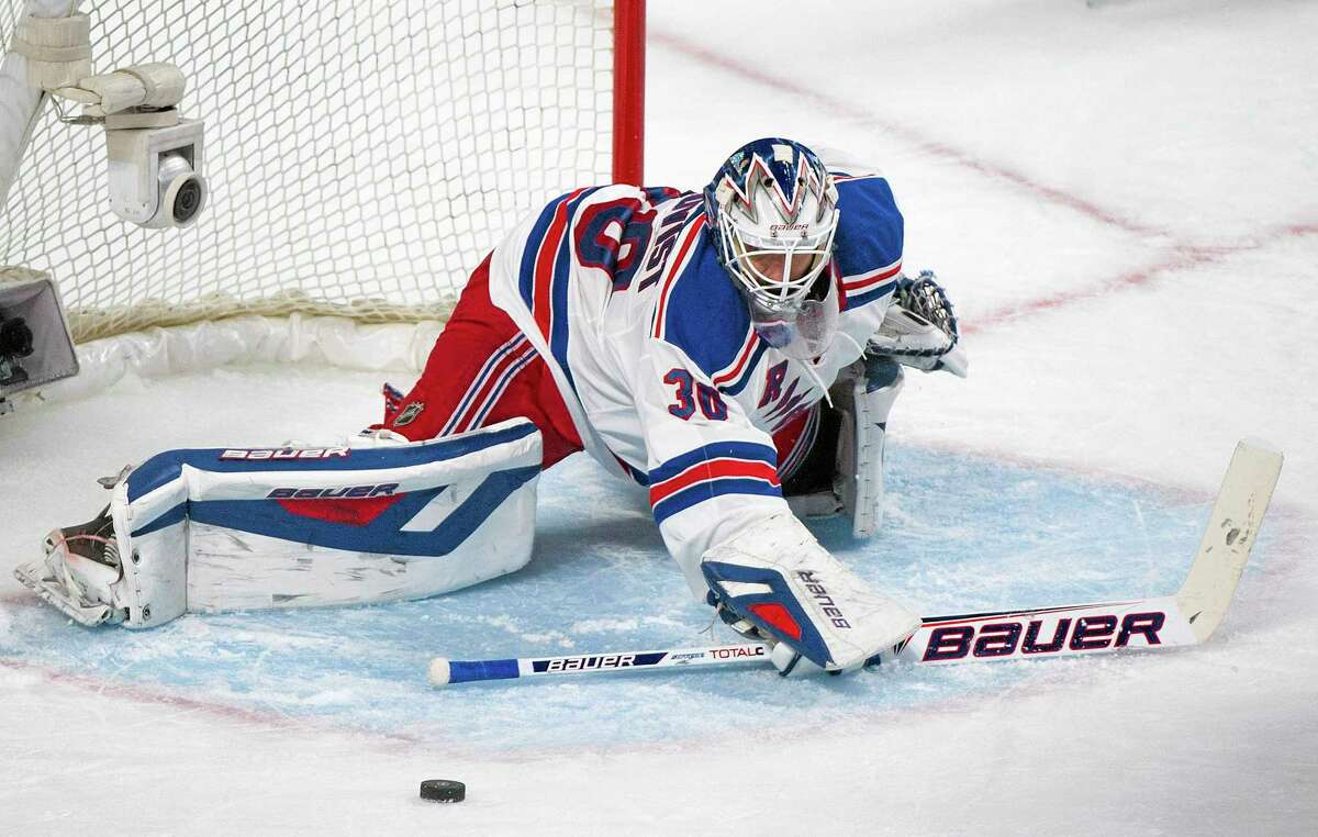 What should the Rangers do with Henrik Lundqvist?