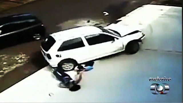 Brazilian boy, run over by car, walks away barely scratched