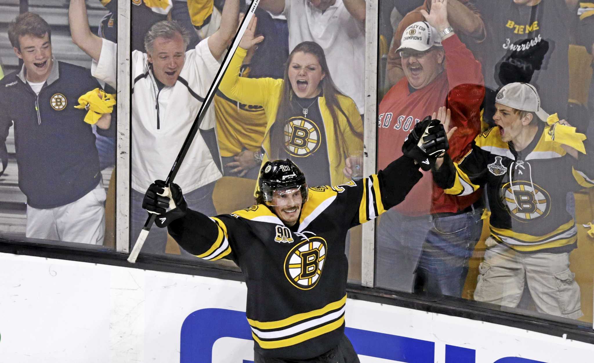 Bruins Beat Canadiens In Game 5, Take 3-2 Series Lead