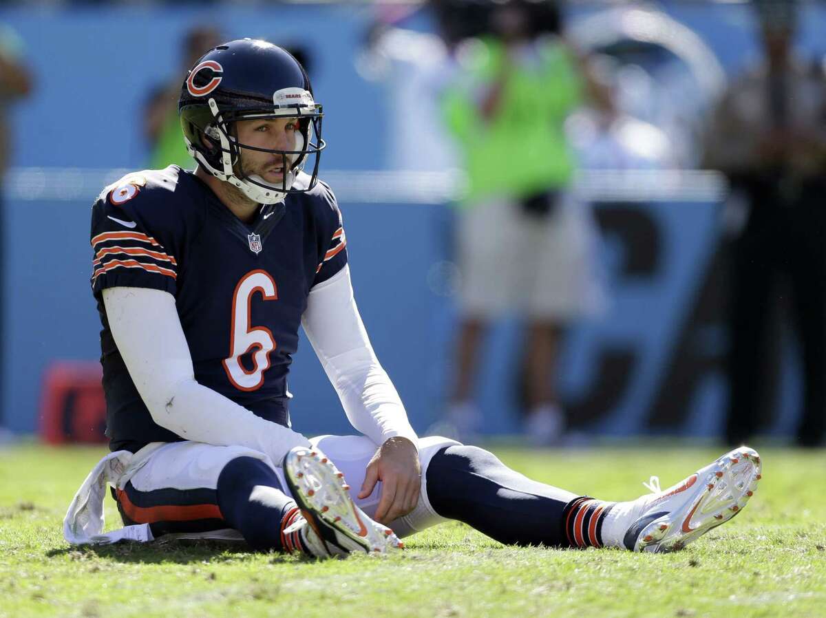 Jay Cutler and the Bears haven’t had much success at home but are 3-1 on the road this season. They face the Patriots in Foxborough on Sunday.