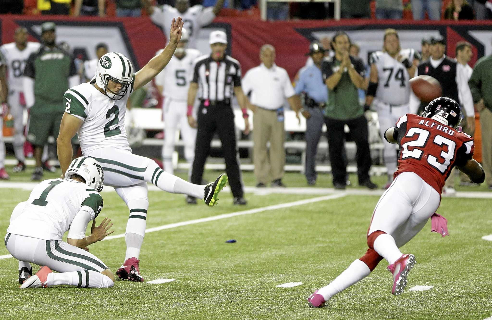 Smith, Folk help Jets knock off Falcons