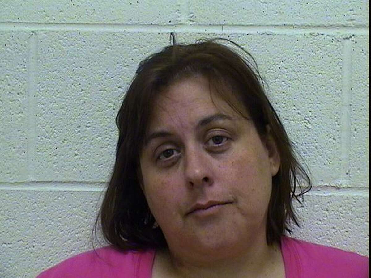 Female Torrington school bus driver charged with sex assault of 17-year-old image