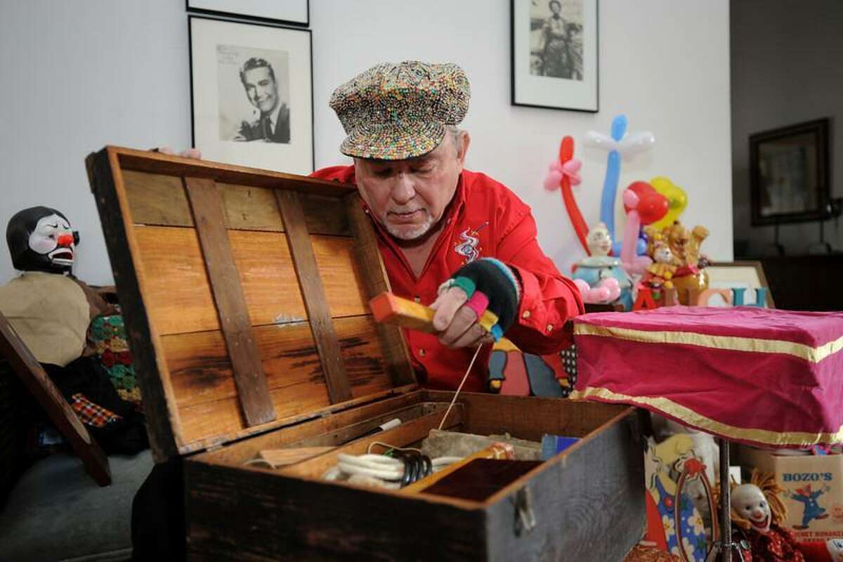 In Brookfield, forgotten box of tricks inspires magical clown