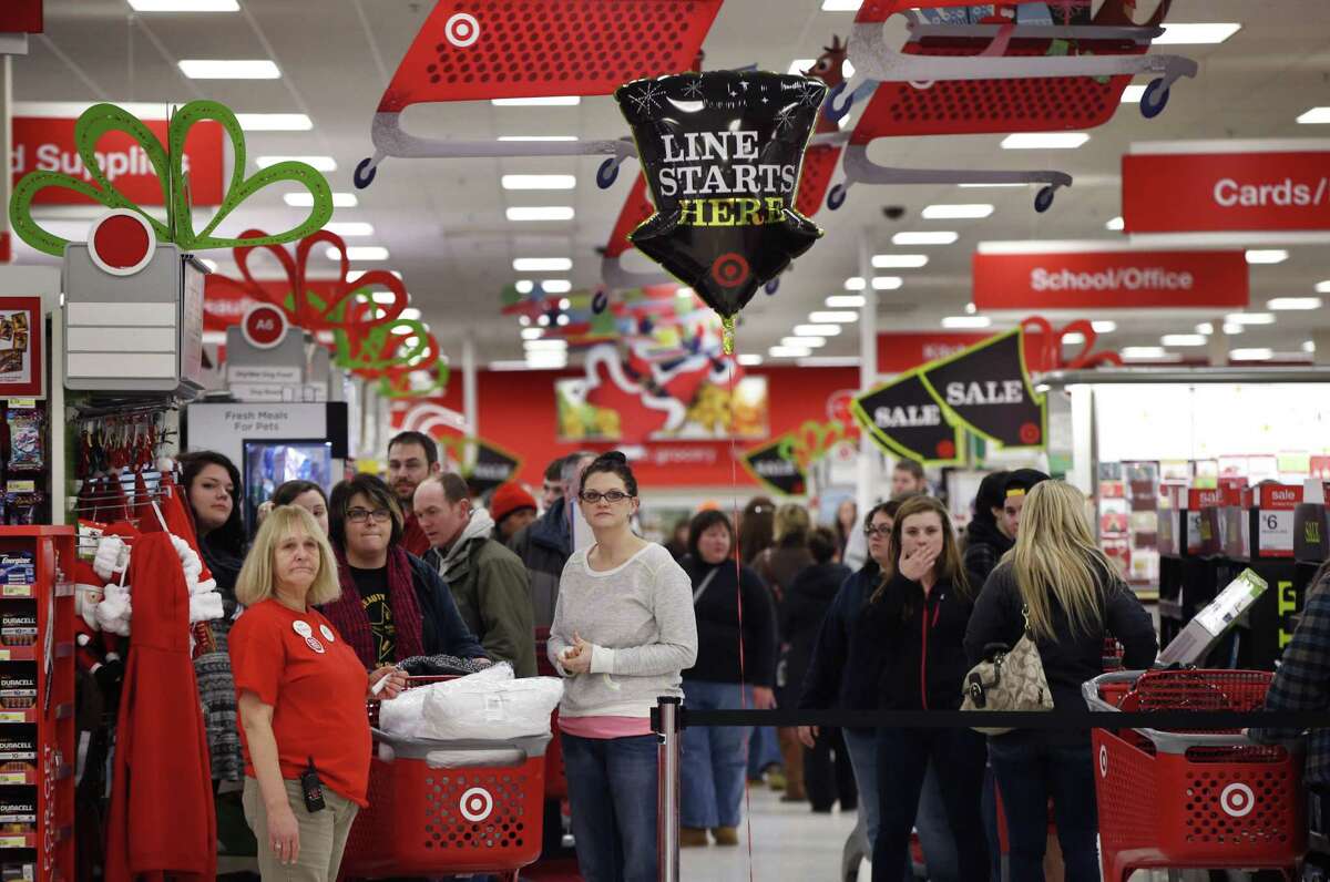 Customers rush in as the doors open during blackfriday midnight