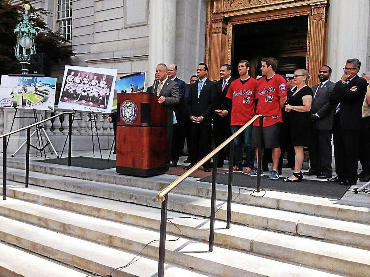 Hartford city officials and team representatives announce plans to build a $60 million stadium to move the New Britain Rock Cats to the capital city in 2016.