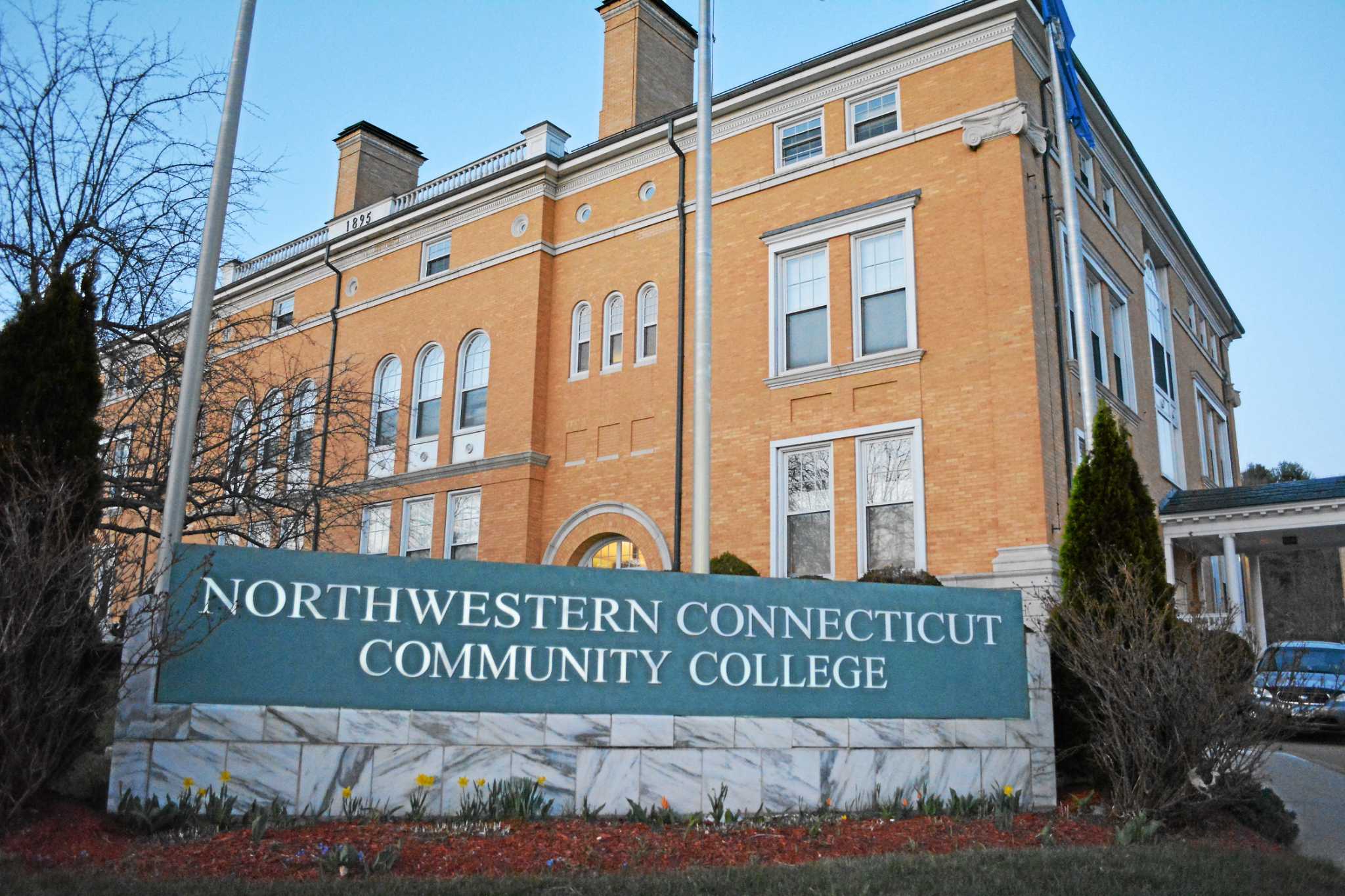 Northwestern Connecticut Community College nursing program goes 'above and  beyond' to help students succeed